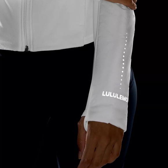 BRAND NEW Lululemon Push Your Pace Jacket - Picture 7 of 11